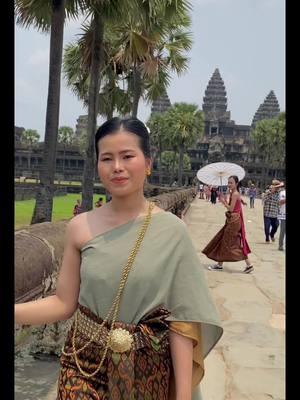 A post by @phormalaya73 on TikTok caption: 🇰🇭🇰🇭🇰🇭🇰🇭사랑해@កូនស្រី ច្បង @𝐒𝐨𝐩𝐡𝐞𝐧—សុផែន🇰🇭🇰🇷