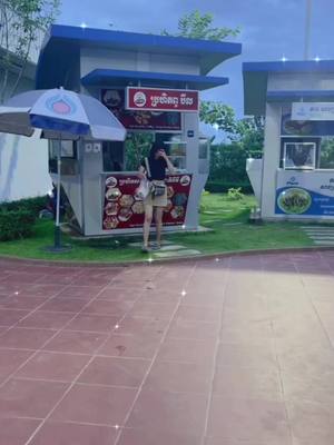 A post by @user3494713170788 on TikTok caption: #CapCut  ❤️#កូនអ្នកប៉ៃលិន❤️💋 