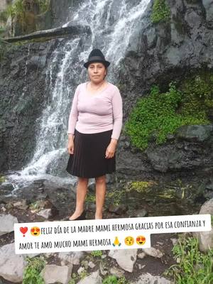 A post by @daila_ue on TikTok caption: feliz día de la madre mami hermosa 💐@Alfonsito @Esteban Umajinga @Junior chaluisa 😊 @karenue0 @KeLy#05U.E 