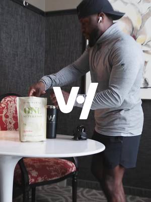 A post by @imkevinhart on TikTok caption: Its all about how you start your day…. I start my day with “THE ONE” ….. its the SUPERFOOD that we all need….trust me when i tell you that this plant based protein does not disappoint…. We deliver on taste & product!!!! Go see for yourself @vitahustle #HustleHart 