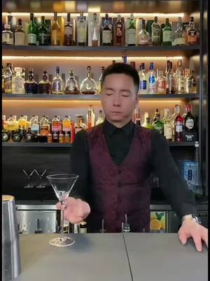 A post by @theanh200786 on TikTok caption: Bartender#bartendersoftiktok #phachechuyennghiep #cocktail #bartender #phache #LearnOnTikTok #xuhuong #foryoupage #xyzbca 