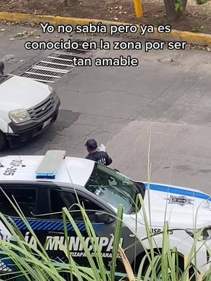 A post by @sofiaacastro14 on TikTok caption: Esta en Zona Esmeralda 🥳 me hizo el día! #policia #edomex #zonaesmeralda #fyp 