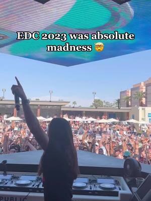 A post by @alawnmusic on TikTok caption: #EDC #edclasvegas #Music #Festival #EDM #Producer #DJ #vegas #steveaioki #martingarrix #zedd #tiesto @Zedd @Martin Garrix @EDC @Tiësto 