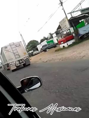 A post by @santiago1124081 on TikTok caption: #TrokerosMexicanos🇲🇽🔥💯 #amosdela57🛣🚛🚛🚛🚛💊💊🚬😎saludos #viral #kenworthnextgen #kenworth Chulada de portable 😎🔥🔥