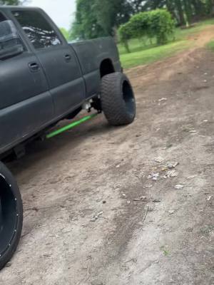 A post by @tht_blk_lly on TikTok caption: Injectors left the chat 🤨 #duramax