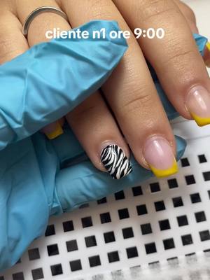 A post by @ilybeautynails on TikTok caption: Le mie giornate ❤️☀️  #ilybeautynails #nails #nailsartvideos #nailsart #nails💅 #nailart 