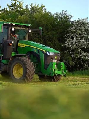 A post by @agrar_fotografie_nt on TikTok caption: Gras ballern mir 8r 310 👆🔥😍 #agriculture #tractor #trecker #caseih1455xl #lohnerausleidenschaft #fyp #fypage