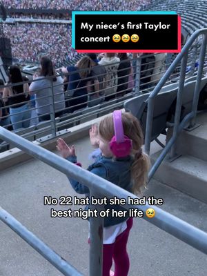 A post by @dalllas_06 on TikTok caption: Replying to @maggie she was feeling soooo    overwhelmed right before Taylor came on and demanded her daddy come pick her up. Then Taylor came on and after a few minutes later she said “call my daddy and tell him I am having fun and that he doesn’t need to pick me up”🥹🥹🥹 and kept saying it was the best concert ever. When we got back to our car she said “can I go again?!?!?” #taylorswift #eastruthtstheerastour #metlife #eras #taylornation @Taylor Swift @Taylor Nation