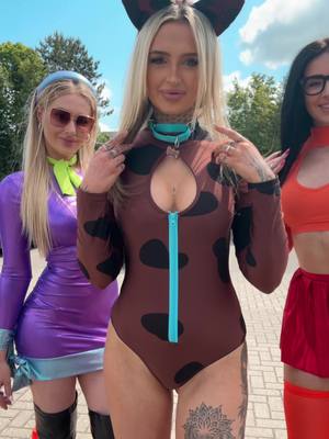 A post by @bae_watch_xx on TikTok caption: #scoobydoo #cosplay #comiccon #fyp #fypシ 