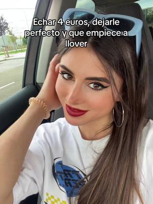 A post by @unapucelanamas on TikTok caption: 10 veces de cada 10 me pasa esto               #coches #parati 