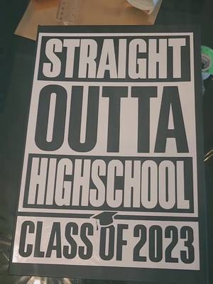 A post by @sahiraserrano0 on TikTok caption: It's been a while since I haven't used my Cricut.. making a little something for my niece on her graduation day 🎓 #proudtia♥️♥️🎓 #goodbyehighschoolhellocollege🤪 