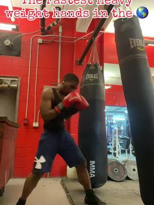 A post by @nba.highlight_ on TikTok caption: The Fastest heavy weight hands in the world #fyp #explore #boxing #gym 