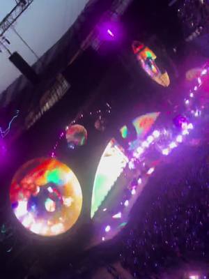 A post by @xnataliehudsonx on TikTok caption: Bucket list✅ Wow✨🩵 #coldplay #manchester #ethihadstadium #fyp #foryou 