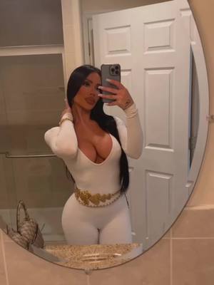 A post by @tianatorres__ on TikTok caption: all white @FashionNova & Zara belt 