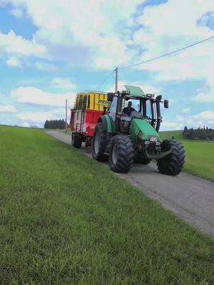 A post by @lucawillmann0 on TikTok caption: #schwarzwald #stmärge #agriculture @Jonah @Benni @Adrian🍺🚜 @Luca @schulersimon0 @michi 🚜💚💪🏻 @andi_07 @Andreas Waldvogel @ketterernoah @Leonwillmann0 @Simon @Steibacher