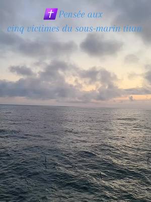 A post by @misteralex62 on TikTok caption: Rip aux 5 victimes survenues en mer hier à bord du sous-marin Titan lors d'une plongée touristique sur l'épave du Titanic a 3200 metre de profondeur #mer #ocean #titan #titanic #sousmarin 