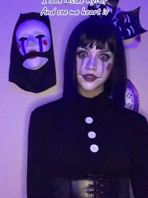 A post by @aceofclubs.cos on TikTok caption: #thepuppetcosplay#thepuppet#marrionette#cosplay#fnaf#fnafcosplay#fnaf2#foryoupage#fyp#fypage#tiktok 