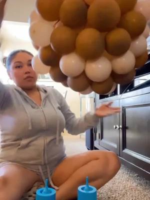 A post by @eventsbymaggiellc on TikTok caption: ##fyp #balloons #parti #latina #SmallBusiness 