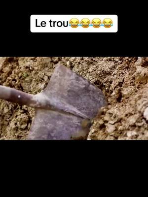 A post by @jetaieu4 on TikTok caption: #pourtoii #abonnetoibg #😂😂😂😂😂😂😂😂😂 #fyp #faitpercer #abonnezvous 