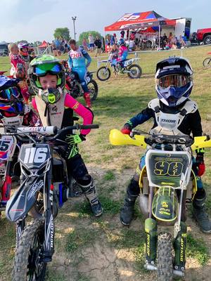 A post by @joshtls309 on TikTok caption: #motodad #lovemykids❤️ #fyp #fypシ #fypage #foryou #myboy #ama #motocross #supercross #foxracing #pinittowinit #cobra #racingfamily #dunlap #thor #megacross #gettingbettereveryday