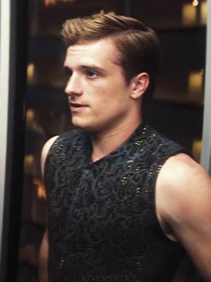 A post by @iovespeeta on TikTok caption: my last name is suddenly mellark?!?? || #thehungergames #thehungergamesedit #peetamellark #dystopian #fyp #foryou #viral