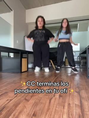 A post by @gatofantasma7 on TikTok caption: JAJAJA @Elisa Flores Cantu #fypシ #piernitas #menealapatita #viral 