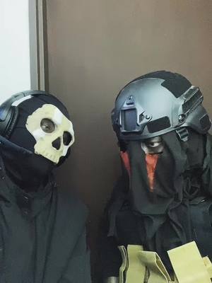 A post by @notursuggarbaby on TikTok caption: 4 grupos básicos #codcosplay #MW2 #MWII #ghostcosplay #callofdutymodernwarfare2 #callofdutycosplay #königcosplay #simonrileyghost #konigcosplay #Königcod #simonriley 