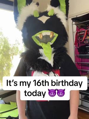 A post by @camoucrimson on TikTok caption: #furry #furries #furryfandom #fursuit #fursuits #fursuiter #fursuiting #dinomask #dinomasks #dinomasker #dinomasking #dinomaskfurry #dinomaskfursuit #raptormask #raptormasks #raptormasker #raptormasking #raptormaskfurry #raptormaskfursuit #art #furryart #furryartist #furrydrawing #furryfandom #furries #artist  #fursuitmaker #fursuitmaking #makingfursuits