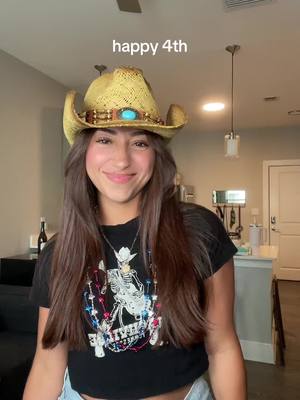 A post by @nicoolemarrie on TikTok caption: #4thofjuly