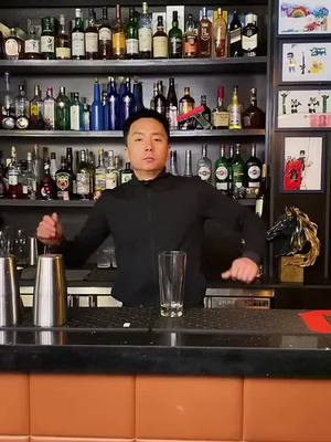 A post by @theanh200786 on TikTok caption: Bartender#bartendersoftiktok #phachechuyennghiep #cocktail #bartender #phache #LearnOnTikTok #xuhuong #foryoupage #xyzbca 