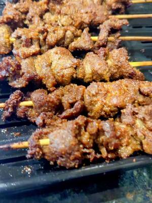 A post by @honestsyd on TikTok caption: Cameroon street food. Soya, grilled pork. Chicken. #cameroontiktok🇨🇲 #streetfood #fypシ゚viral #suya#naijatiktok 