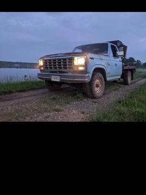 A post by @cameronhargrove26 on TikTok caption: I’m obsessed with this truck!#greenscreen #fyp #Dreams #foryou #FarmTruck