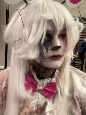 A post by @cranberry._soup on TikTok caption: melanie tonight !!!!! || #manglecosplay #mangle #manglefnaf #fnaf #fnafcosplay #fivenightsatfreddys #fnaf2 #fivenightsatfreddyscosplay #fnaf2cosplay 