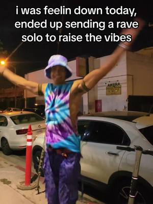 A post by @cptn.joyboi on TikTok caption: #rave #ravetok #techno 