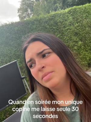 A post by @elodie_lps on TikTok caption: Un degré de sociabilité parfois trop faible 🥲 #trend #humouroupas #trend2023 