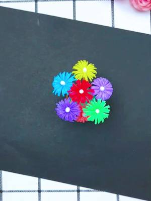 A post by @kahandmade87 on TikTok caption: Handmake bloom#handmake #DIY #fyp #interesting #foryou #bloom 