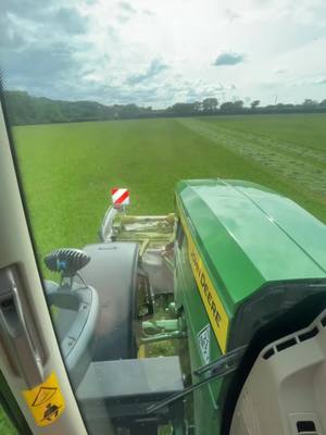 A post by @harry.williams1 on TikTok caption: #fyp #johndeere #agriculture #silage23 