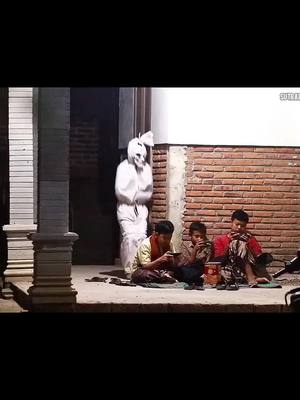 A post by @funnyvideo19971 on TikTok caption: Prank Pocong Terlucu Sepanjang Masa II Funny Scary Ghost Prank#prankpocong #poconglucu #fun #funnytiktok #funnyvideos #funny #funnyvideo #failvideo #prank 