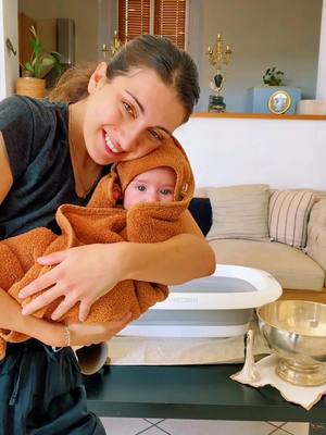 A post by @federicaetvincent on TikTok caption: Slowly morning bath ✨ #momtok #familytiktok #motherhood #firsttimemom #baby #babytiktok #dailylife #couple #frenchitaliancouples #frenchitalian  #marriedlife 