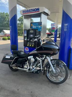 A post by @squrriel66genxky on TikTok caption: #Roadglide #kylake