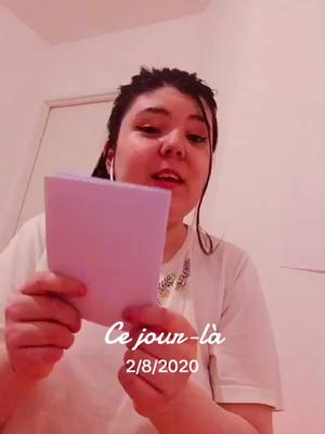 A post by @gracepapy07 on TikTok caption: #cejour-là min tout #premier #ActingChallenge #lemondealenvers dites moi si il est bien fait j'avais pas de pomme du coup j'ai pris une tomate #lol #mdr