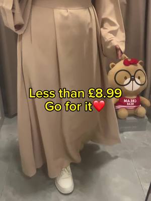 A post by @newbee.mcn on TikTok caption: After many years, I finally bought this set of Muslim robes. There is no installment, and it is not unaffordable#spotlight #summerholidaysale #trendnew #backtoschool #TikTokMadeMeBuyIt #fyp #trendhunter 