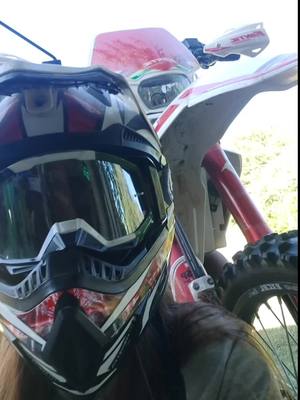 A post by @sarabiker_ on TikTok caption: @matteo.casolari92 🥰❤️#giro #bho #ciao #sbikerygirl #❤️ #mia❤️ #casco #fantic #beta #motard (non molto motard)