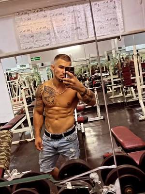 A post by @lungu420 on TikTok caption: #foryou #gym #lovelife #2023 #misiuneatiktok #ripped #5pasidebine 