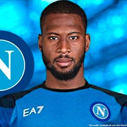 A post by @sportnapoliofficial on TikTok caption: 🔵 #SSCNapoli, offerta da 25 mln di € 💥 Addio #Osimhen? ADL si cautela e compra subito un nuovo attaccante