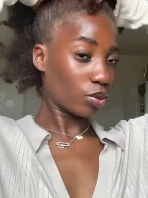 A post by @marlouwns on TikTok caption: Prépare toi avec moi #OOTD 