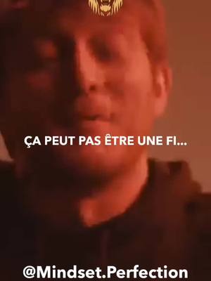 A post by @mindset.perfectio on TikTok caption: vald "l'amour demande à penser à l'autre". #vald #amour #mindset 