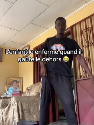 A post by @mawell_02 on TikTok caption: Le dehors est sucré ❤️‍🔥🔥🔥#mawell_02 #tiktokgabon🇬🇦tiktok #gabontiktok🇬🇦 #pourtoi 