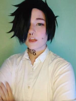 A post by @jimmy_cosplay on TikTok caption: Pov: Emma knows about Norman's Plan.. 👀 #thepromisedneverlandcosplay #thepromisedneverland #tpnforever #tpnray #tpncosplay #tpn #raytpn🛐 #raytpncosplay #raytpn #ray 