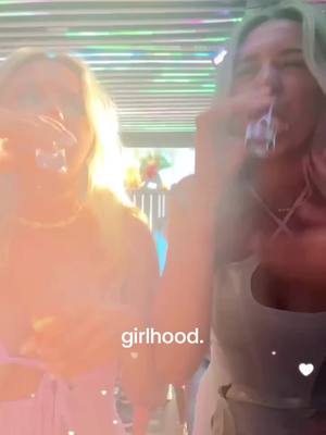 A post by @ashleighgaughan on TikTok caption: have the best friends 💗